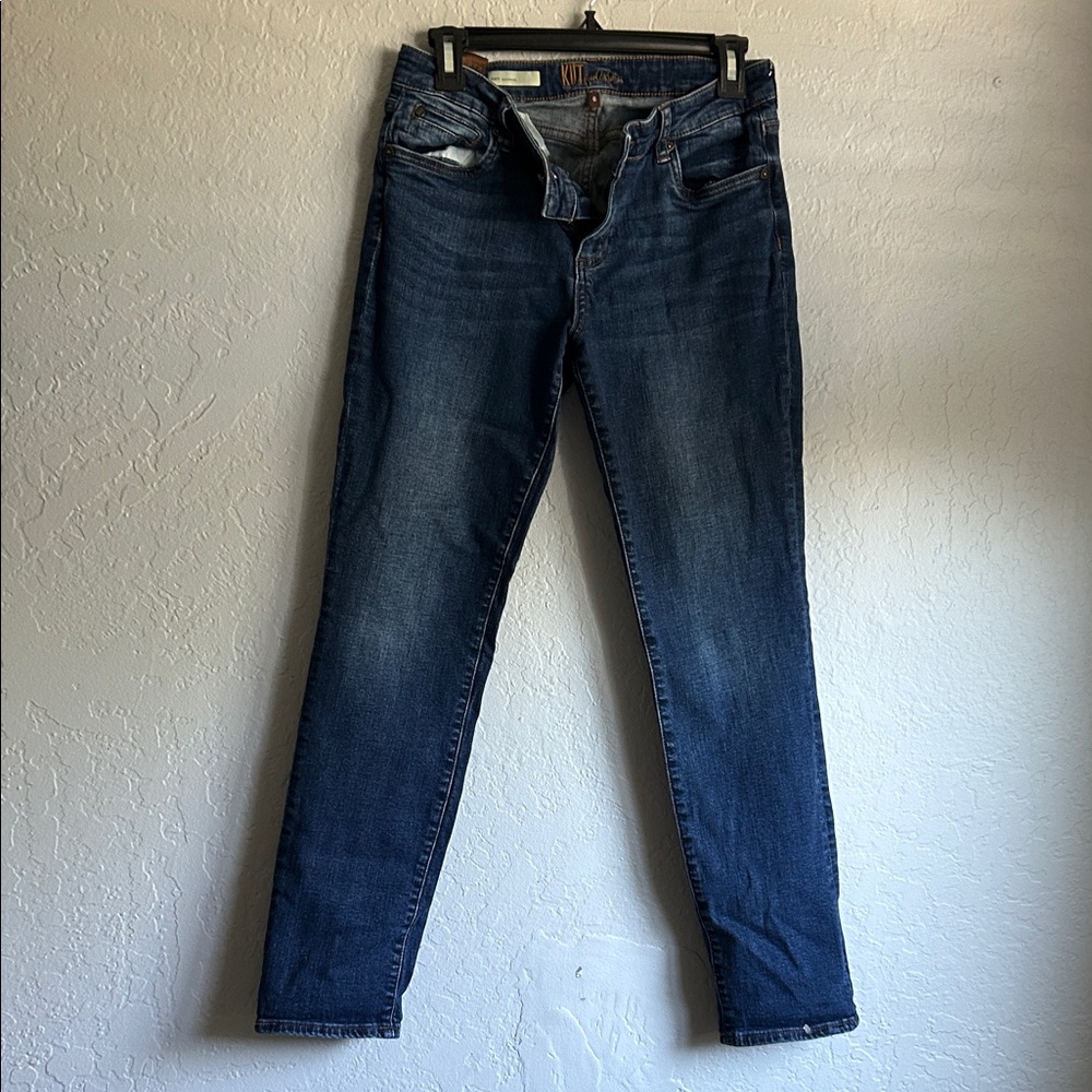 Kut from the Kloth Boyfriend Cut Dark Wash Denim - Size 6 - Picture 2 of 6